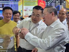 <b>选出出格3名、一等5名、二等10名、三等15名及优</b>